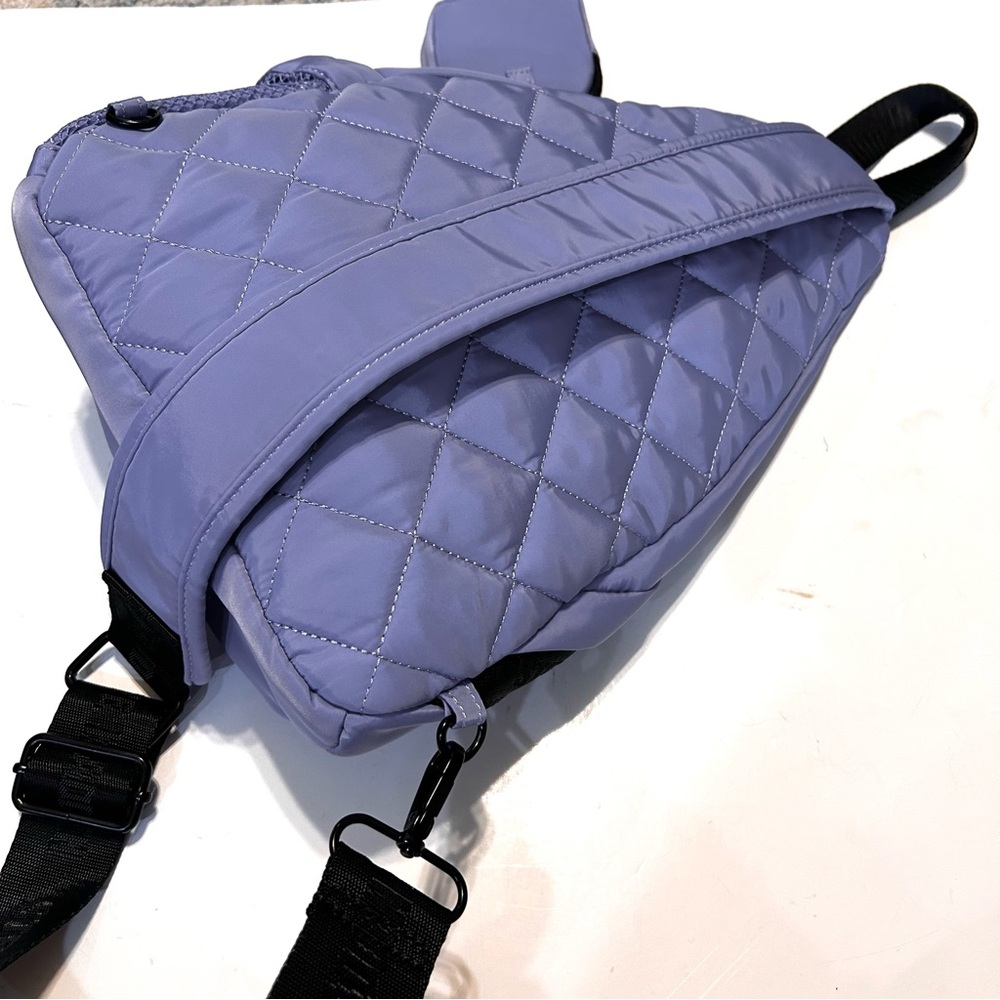 New Never Used Steve Madden Periwinkle Sling Bag for Men or Women. - Picture 9 of 12